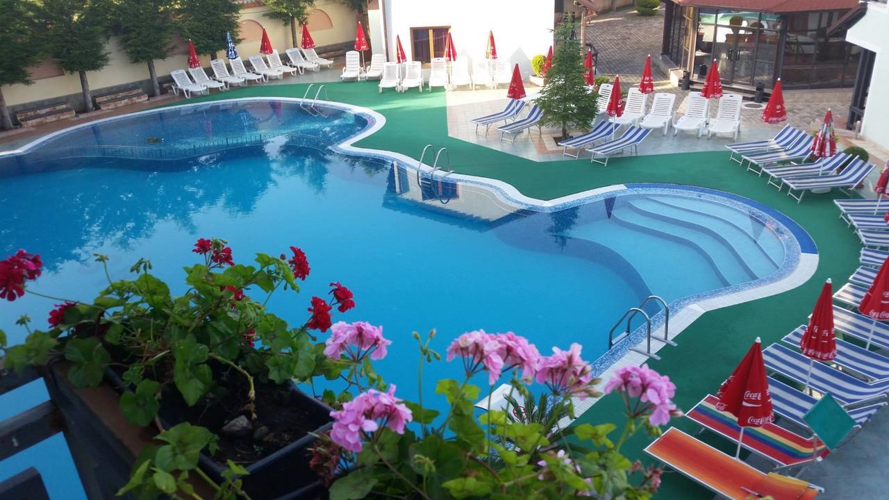 Hotel Lyhnidas Udenisht Exterior photo